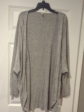 Emerald Open-Front Light Gray Knit Cardigan